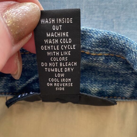 ❤️Last Chance INC International Concepts beaded cropped denim jacket size M - Picture 9 of 9